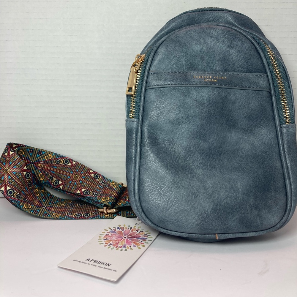 NWT crossbody purse